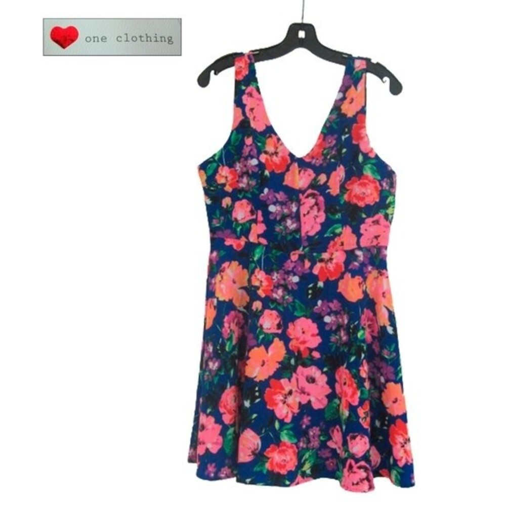 ONE CLOTHING NEW Romantic Rose Floral V-Neck Fit&Flare Sundress S